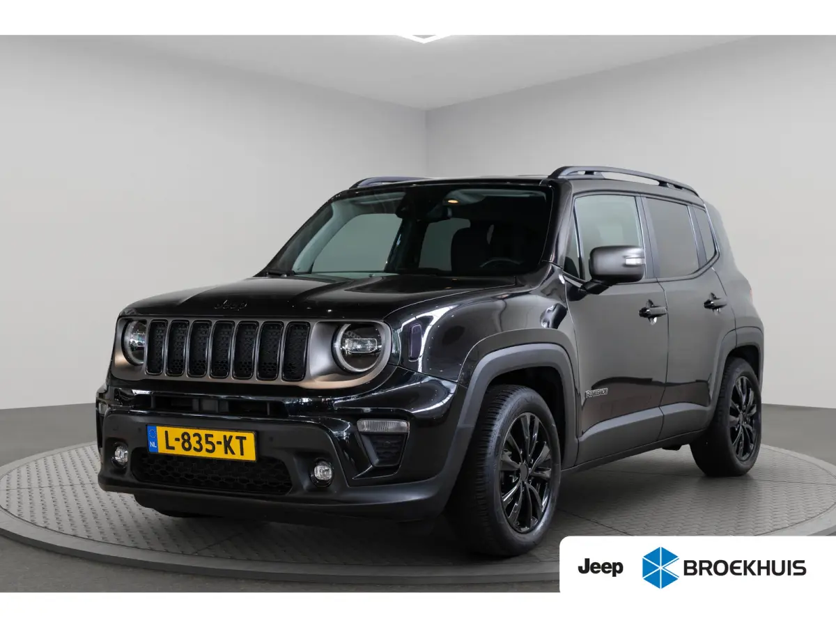 1.0T Limited | Stoel & Stuurverwarming | Trekhaak | Camera | Apple Carplay & Android Auto | Parkeersensoren |