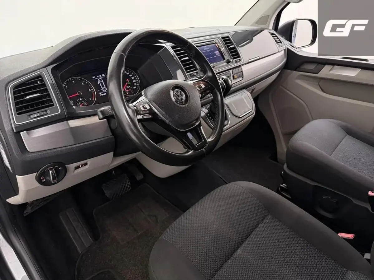 2.0 TDI L2H1 DC Highline DSG CarPlay ACC