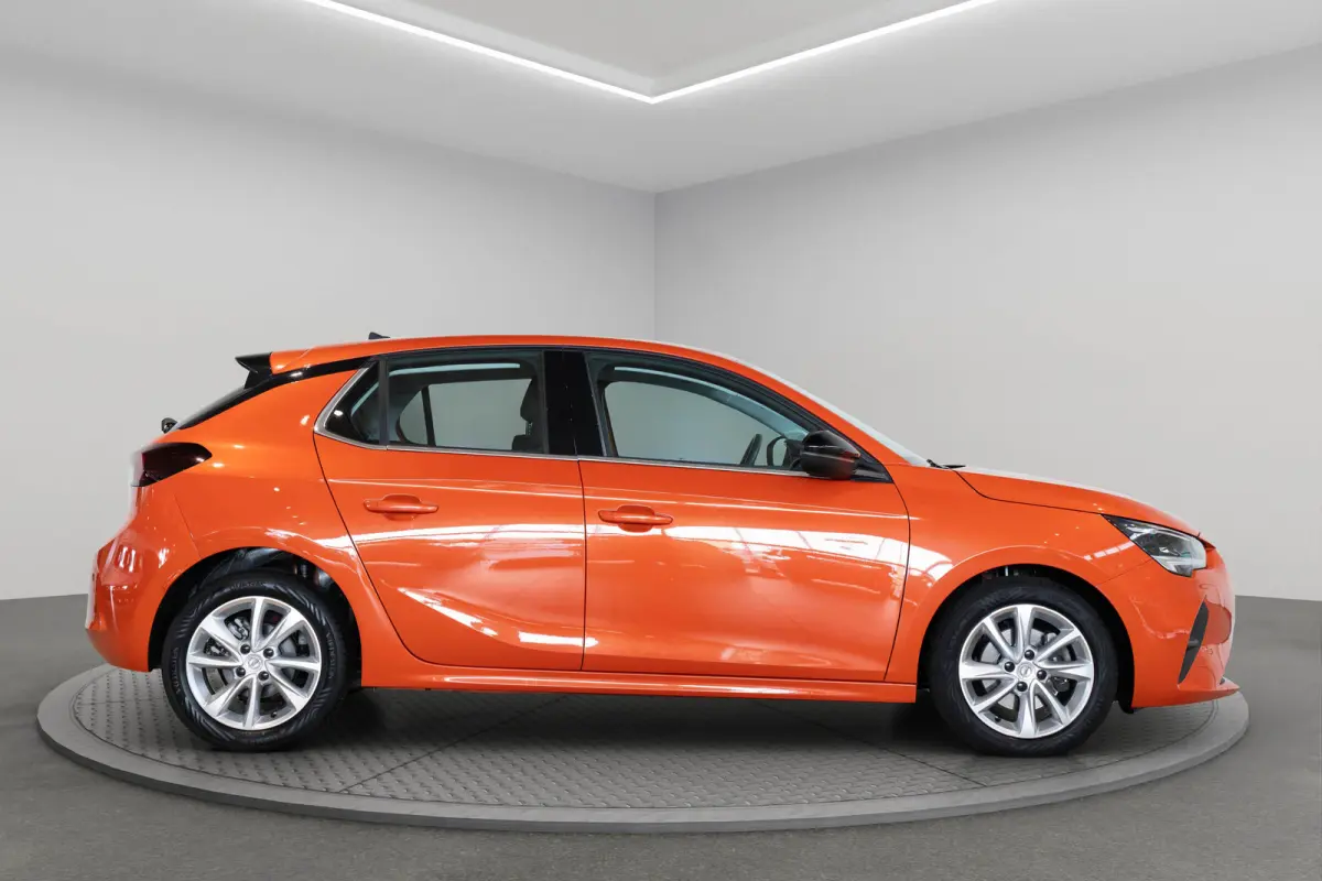 1.2T 100PK Elegance | Climate Controle | Camera | Navigatie | Keyless Entry & Start | Apple Carplay & Android Auto | Parkeersensoren |