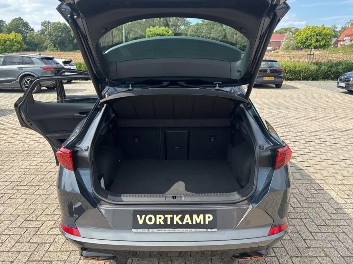 1.4 TSI e-HYBRID VZ ZWENK.TREKHAAK/ACC/MATRIX/CAMERA/ACC/STOELVERW