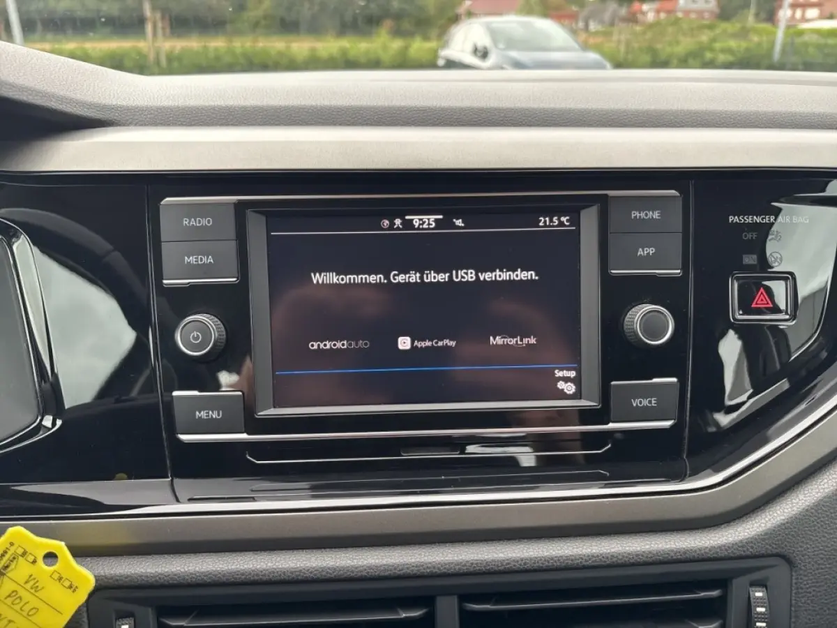 1.0 COMFORTLINE CARPLAY/PDC/STOELVERW/CRUISE/15''INCH