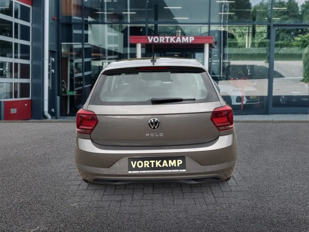 1.0 COMFORTLINE CARPLAY/PDC/STOELVERW/CRUISE/15''INCH