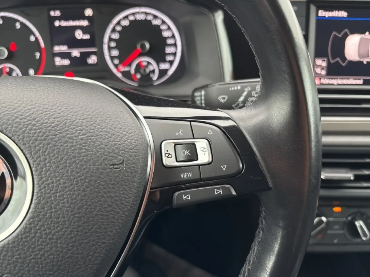 1.0 COMFORTLINE CARPLAY/PDC/STOELVERW/CRUISE/15''INCH