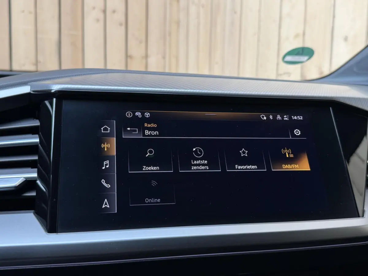 40 Advanced edition 77 kWh SoH 96,69% | Achteruitrijcamera | Apple CarPlay/Android Auto | Adaptieve cruise control | Climate control | Extra getint glas | LED verlichting | Parkeersensoren v