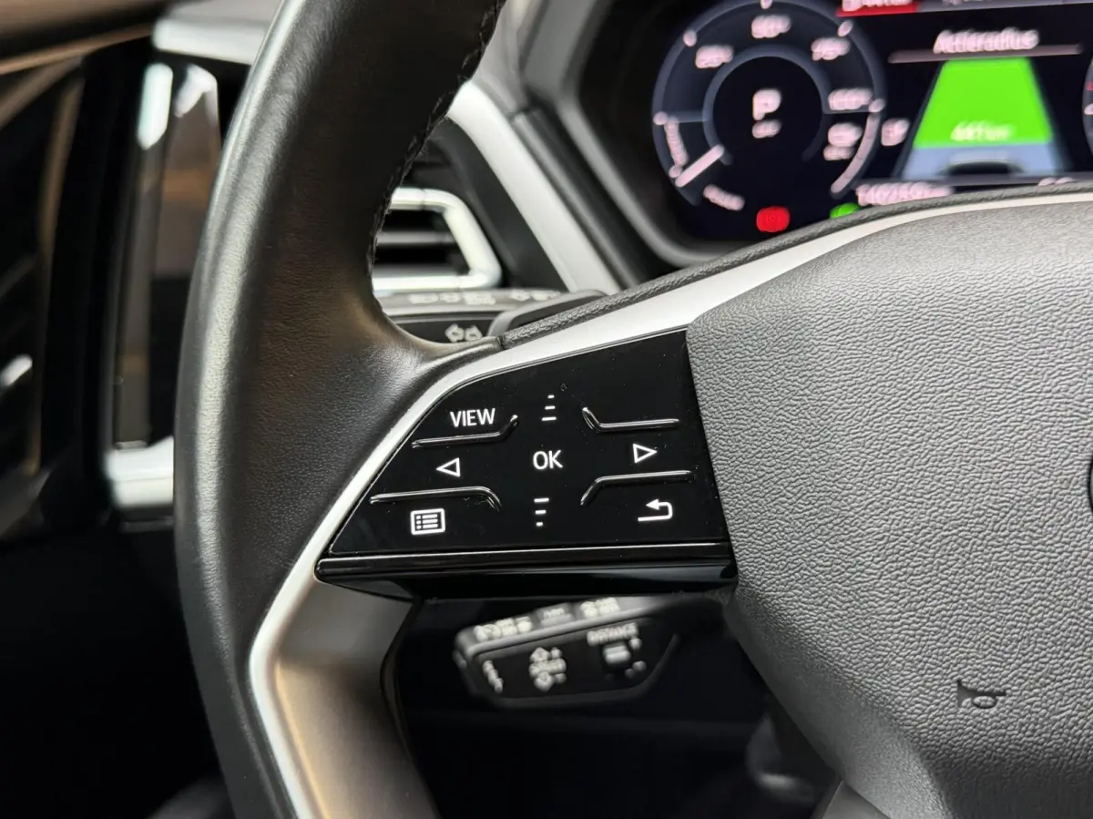 40 Advanced edition 77 kWh SoH 96,69% | Achteruitrijcamera | Apple CarPlay/Android Auto | Adaptieve cruise control | Climate control | Extra getint glas | LED verlichting | Parkeersensoren v