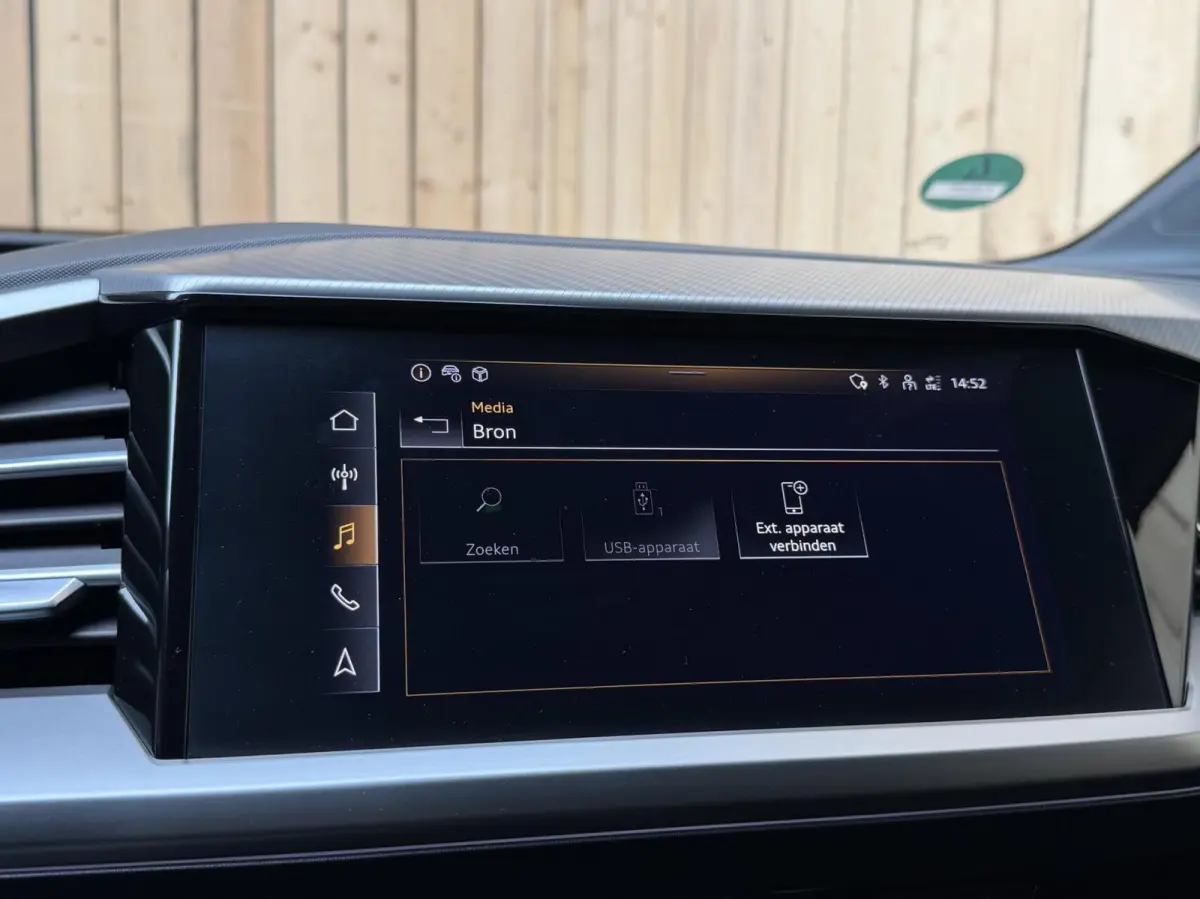 40 Advanced edition 77 kWh SoH 96,69% | Achteruitrijcamera | Apple CarPlay/Android Auto | Adaptieve cruise control | Climate control | Extra getint glas | LED verlichting | Parkeersensoren v