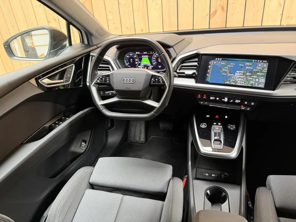 40 Advanced edition 77 kWh SoH 96,69% | Achteruitrijcamera | Apple CarPlay/Android Auto | Adaptieve cruise control | Climate control | Extra getint glas | LED verlichting | Parkeersensoren v