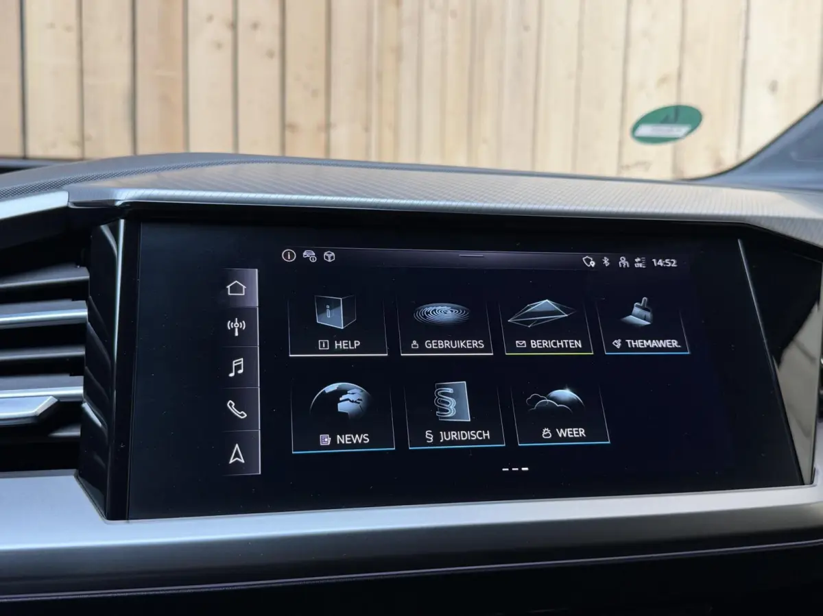 40 Advanced edition 77 kWh SoH 96,69% | Achteruitrijcamera | Apple CarPlay/Android Auto | Adaptieve cruise control | Climate control | Extra getint glas | LED verlichting | Parkeersensoren v