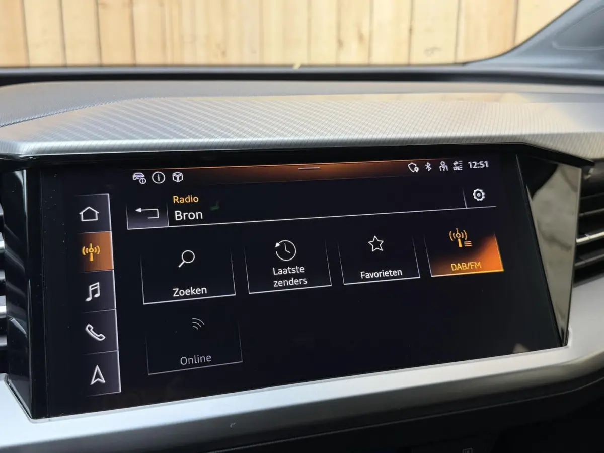40 Edition 77 kWh SoH 97,53% | Apple CarPlay/Android Auto | Climate & cruise control | Luxe lederen bekleding | Matrix LED verlichting | Parkeersensoren achter | Stoelverwarming voor