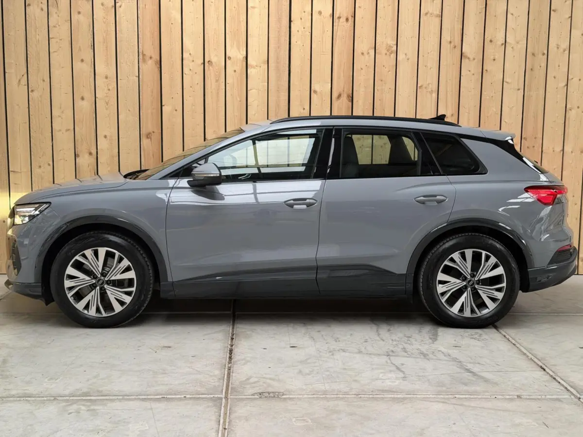 40 Edition 77 kWh SoH 97,53% | Apple CarPlay/Android Auto | Climate & cruise control | Luxe lederen bekleding | Matrix LED verlichting | Parkeersensoren achter | Stoelverwarming voor