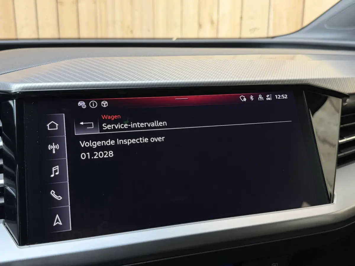 40 Edition 77 kWh SoH 97,53% | Apple CarPlay/Android Auto | Climate & cruise control | Luxe lederen bekleding | Matrix LED verlichting | Parkeersensoren achter | Stoelverwarming voor
