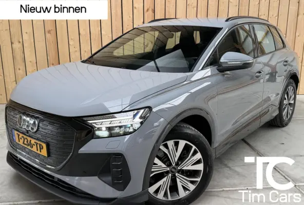 40 Edition 77 kWh SoH 97,53% | Apple CarPlay/Android Auto | Climate & cruise control | Luxe lederen bekleding | Matrix LED verlichting | Parkeersensoren achter | Stoelverwarming voor