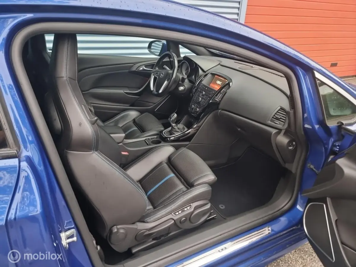 2.0 Turbo OPC 280pk. Brembo, Recaro, Bi-Xenon
