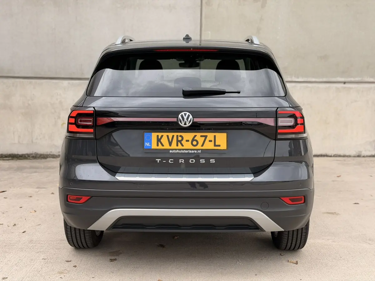 1.0 TSI DSG LED 17'' Stoelverw CarPlay
