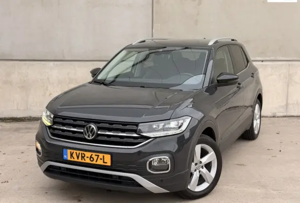 1.0 TSI DSG LED 17'' Stoelverw CarPlay