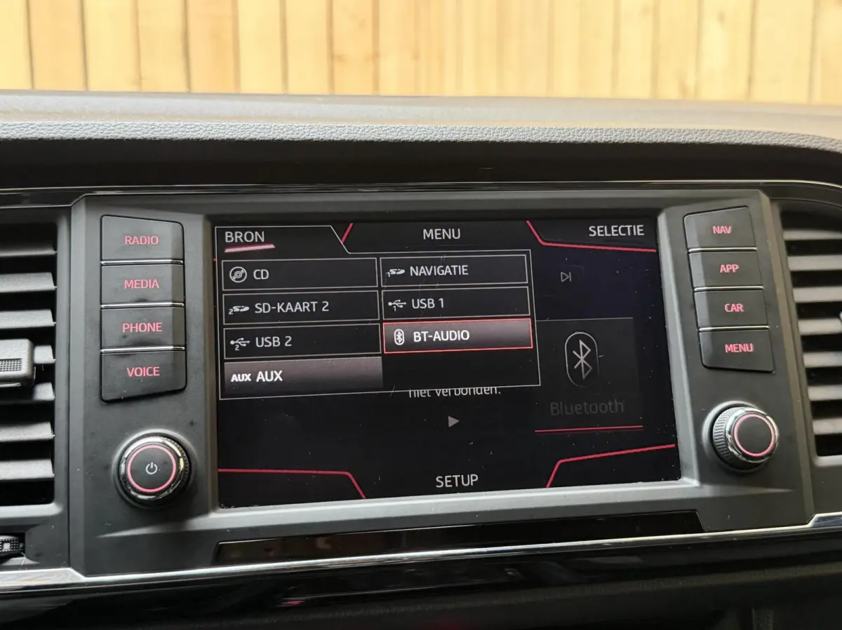 1.4 EcoTSI FR 150pk Apple CarPlay/Android Auto Full-Link | Achteruitrijcamera | Adaptieve cruise control | Climate control | Elektrisch bedienbare achterklep | LED verlichting | Stoelverwarm