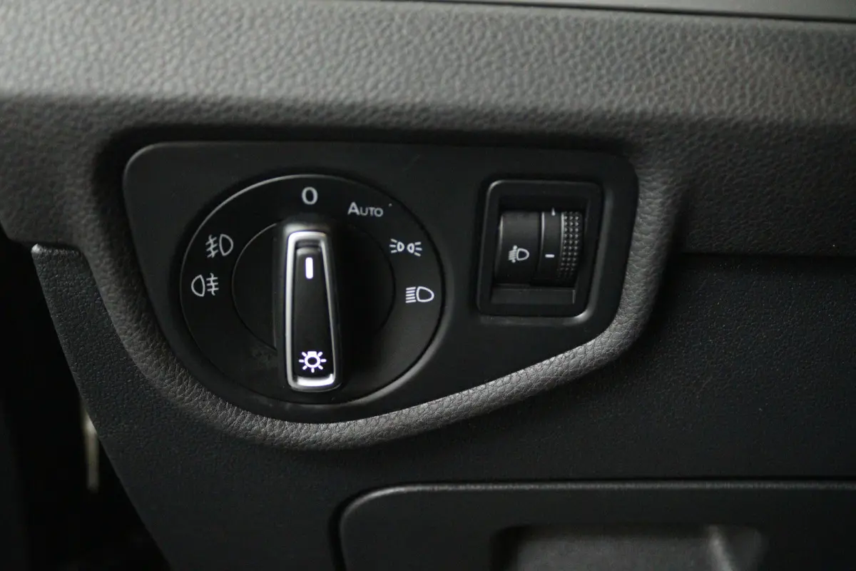 1.2 TSI Comfortline (CRUISE CONTROL, NAVIGATIE, CARPLAY, PARKEERSENSOREN)