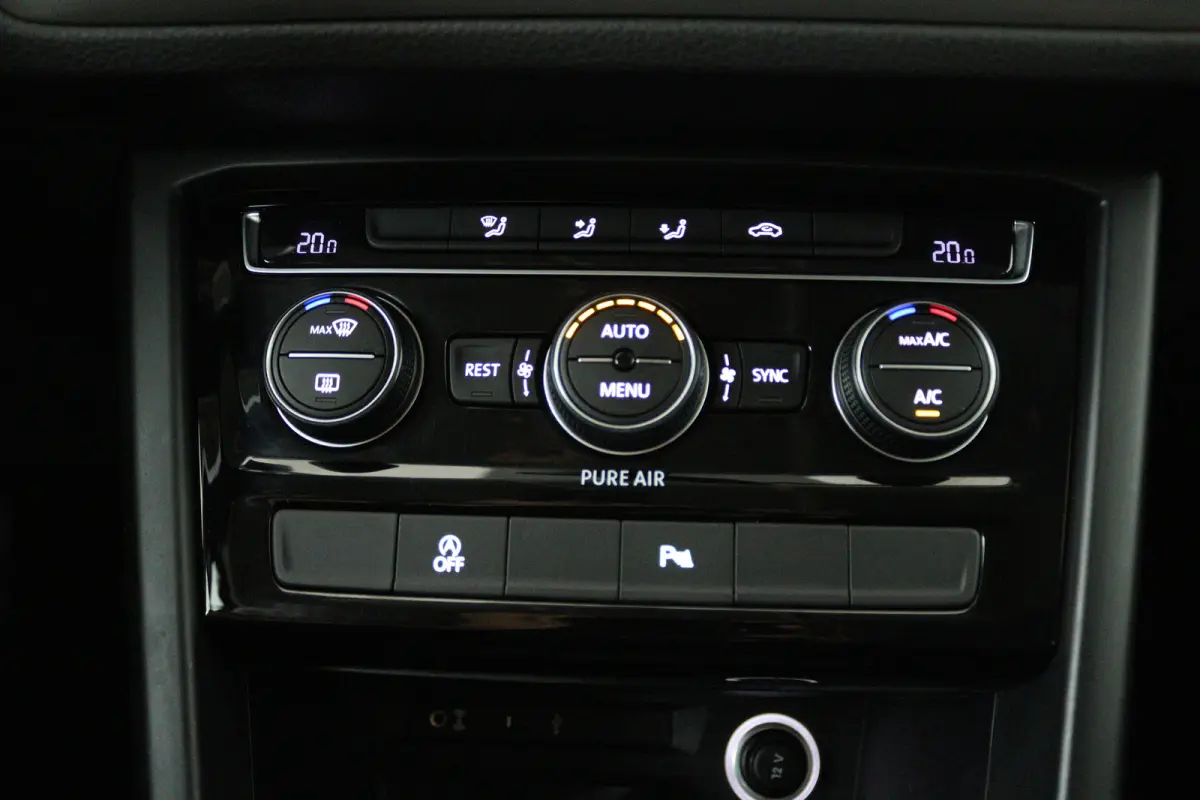 1.2 TSI Comfortline (CRUISE CONTROL, NAVIGATIE, CARPLAY, PARKEERSENSOREN)