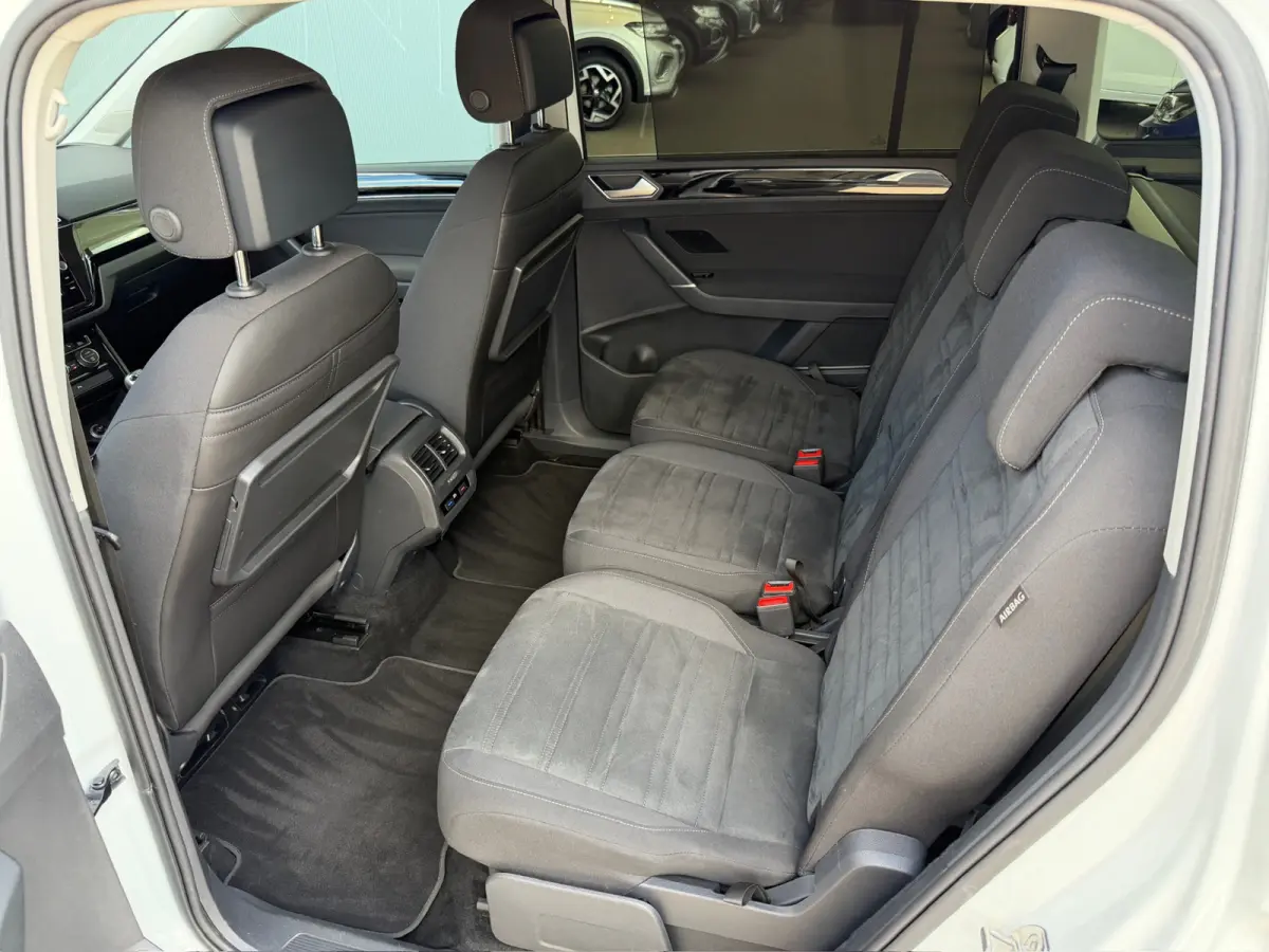 1.5 TSI 150pk Highline | Trekhaak | Led | Carplay | 17 Inch | Rijklaar incl. garantie