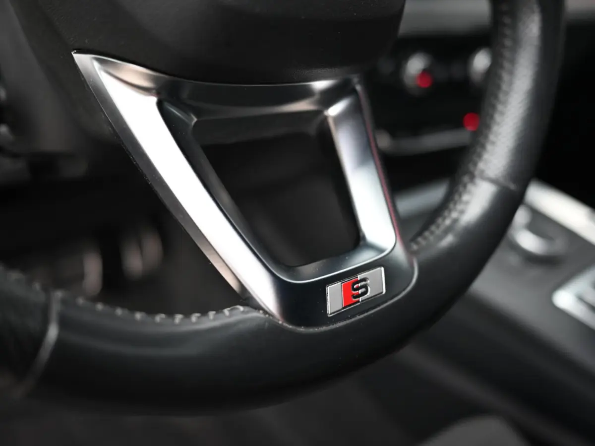 2.0 TFSI Quattro S-Line Edition | Stoel & Stuurwielverwarming | Camera | Adaptive Cruise | Lane Assist | Trekhaak | Matrix Led | 21'' Origineel | Automaat | Half Leder | Alcantara | Ambient 