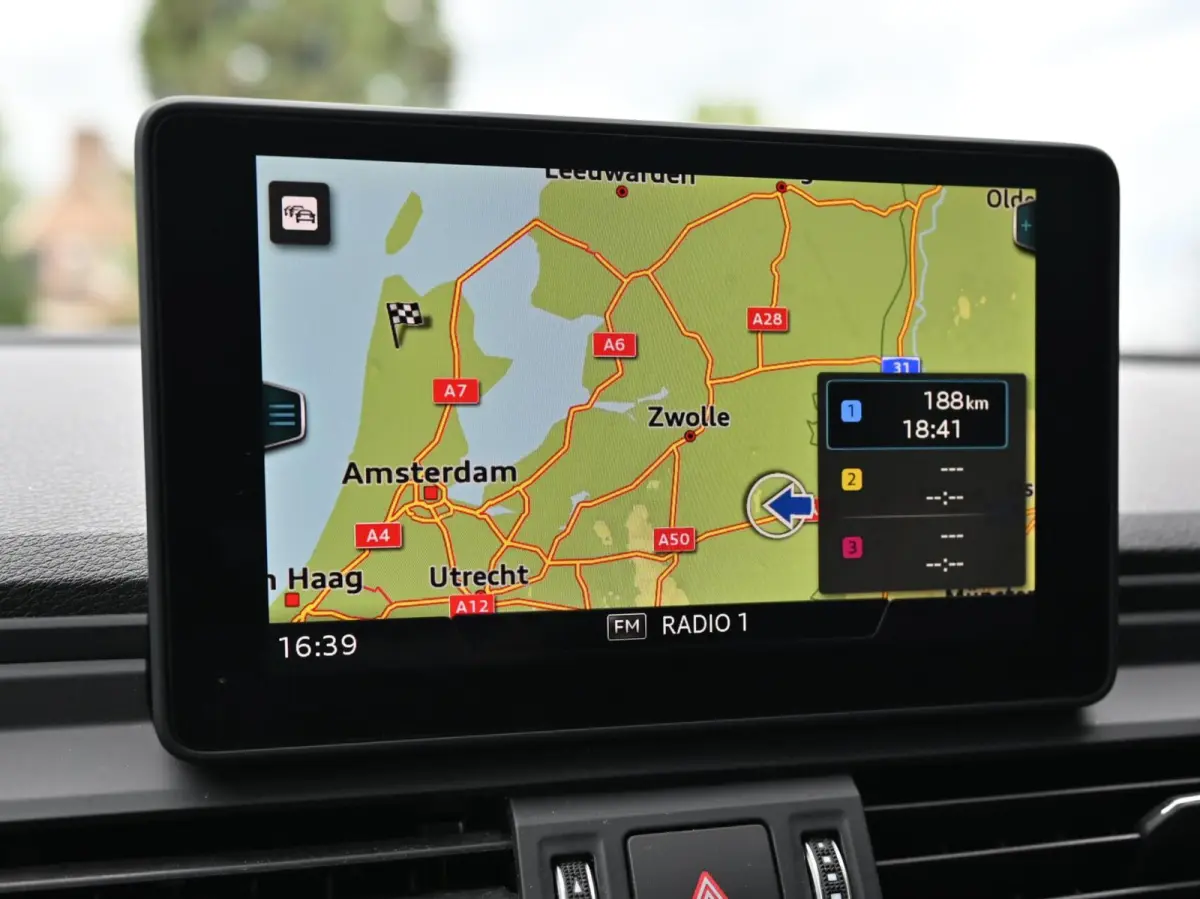 2.0 TFSI Quattro S-Line Edition | Stoel & Stuurwielverwarming | Camera | Adaptive Cruise | Lane Assist | Trekhaak | Matrix Led | 21'' Origineel | Automaat | Half Leder | Alcantara | Ambient 