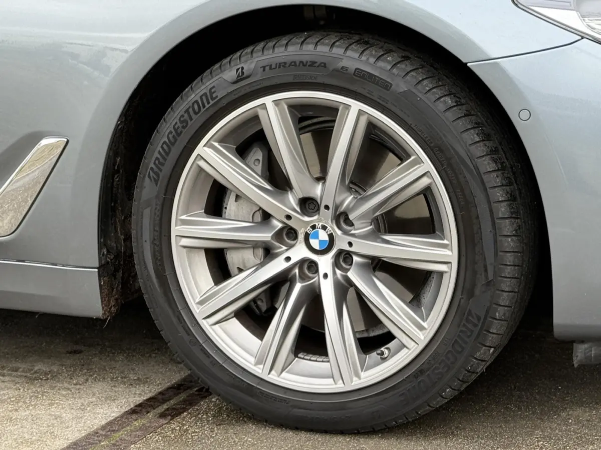 540i High Executive Edition|340PK|LEDER|360 CAMERA|HEAD UP DISPLAY
