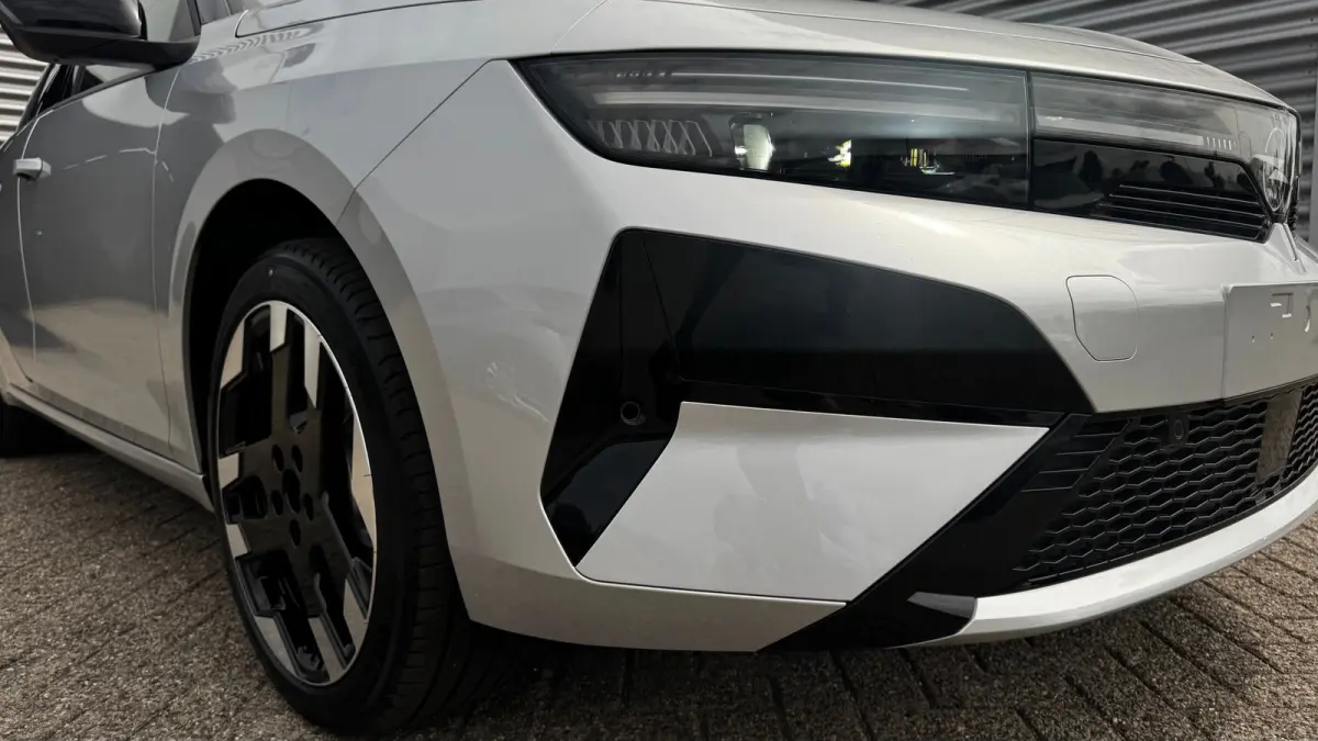 Astra-e Ultimate - | Achteruitrijcamera 180° | Adaptive Cruise control | Apple CarPlay en Android Auto ondersteuning