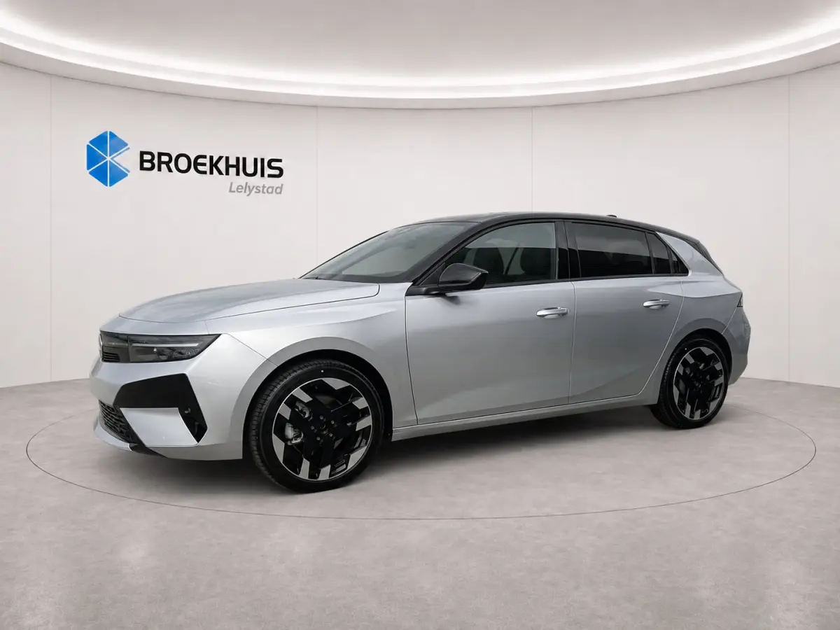 Astra-e Ultimate - | Achteruitrijcamera 180° | Adaptive Cruise control | Apple CarPlay en Android Auto ondersteuning