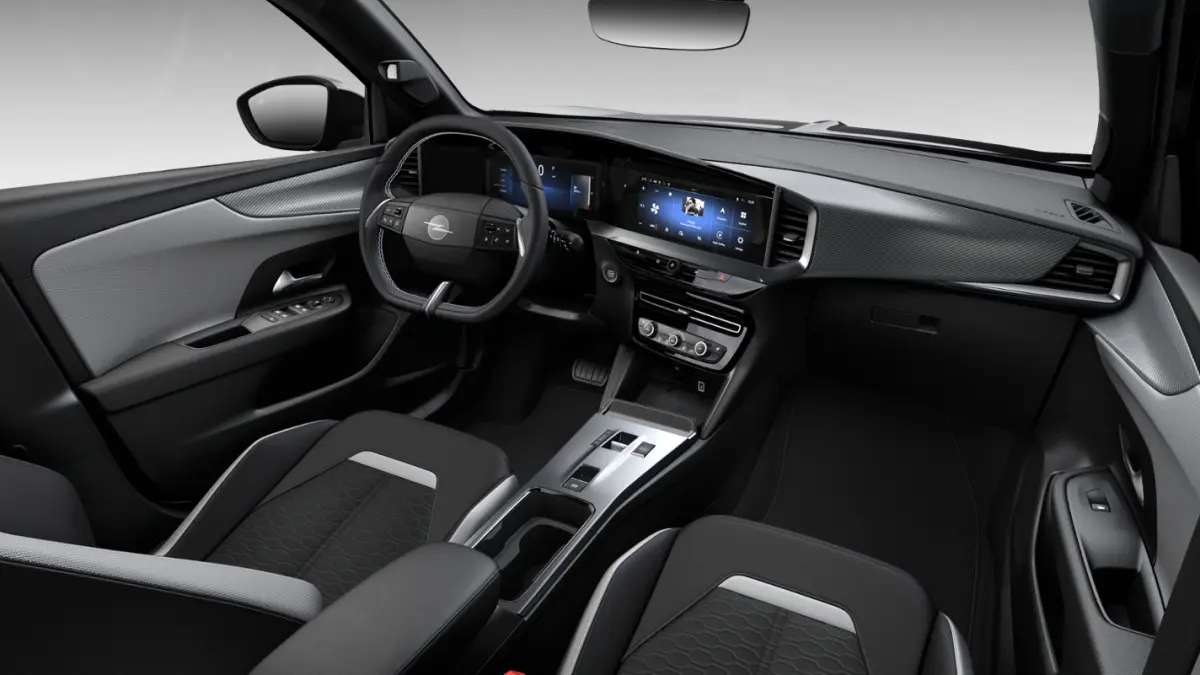 Business Edition | 17" Lichtmetalen velgen | Achteruitrijcamera | Adaptive Cruise control