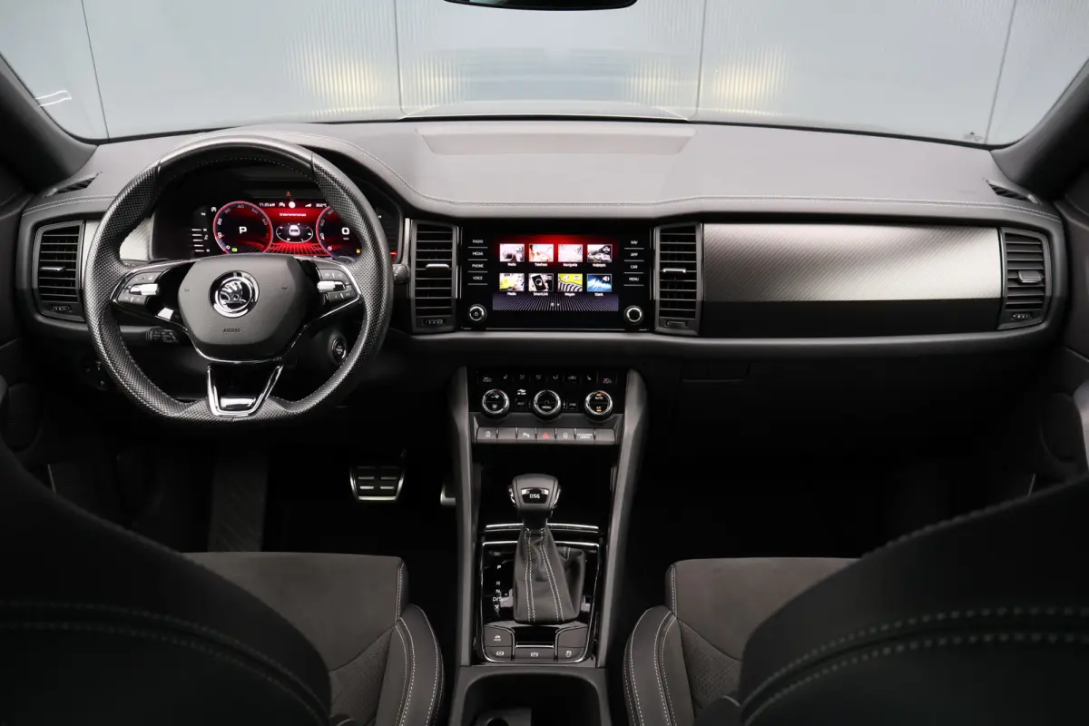 1.5 TSI Sportline Business 7p. | Trekhaak | Facelift | Camera | Virtual Cockpit | Adaptive Cruise | Stoelverwarming