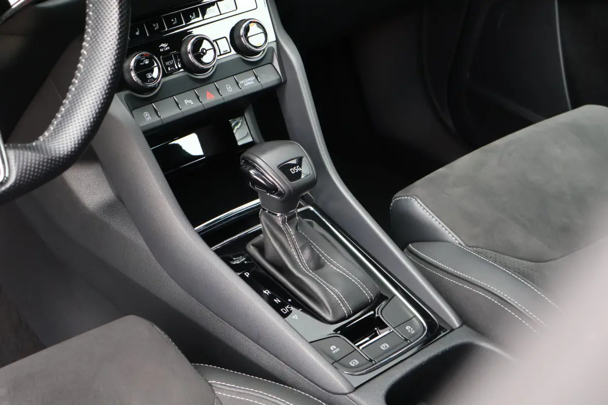 1.5 TSI Sportline Business 7p. | Trekhaak | Facelift | Camera | Virtual Cockpit | Adaptive Cruise | Stoelverwarming