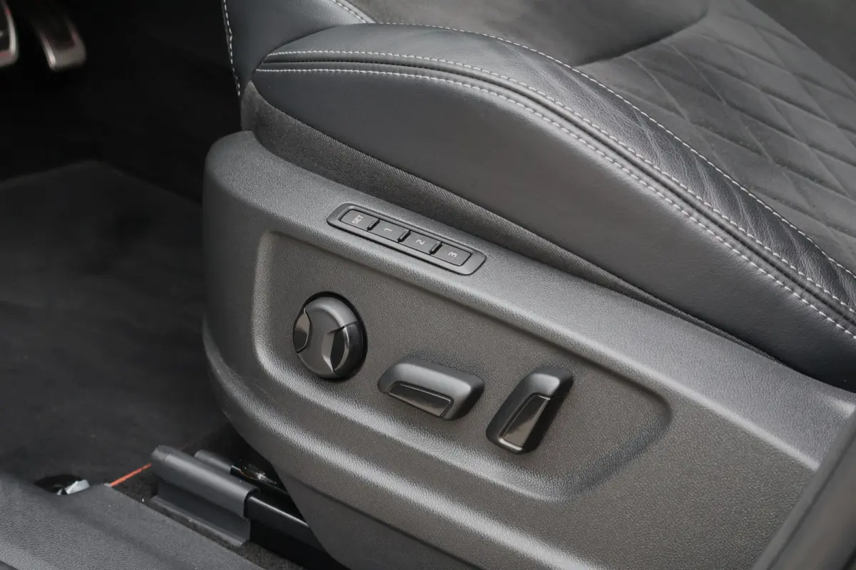 1.5 TSI Sportline Business 7p. | Trekhaak | Facelift | Camera | Virtual Cockpit | Adaptive Cruise | Stoelverwarming