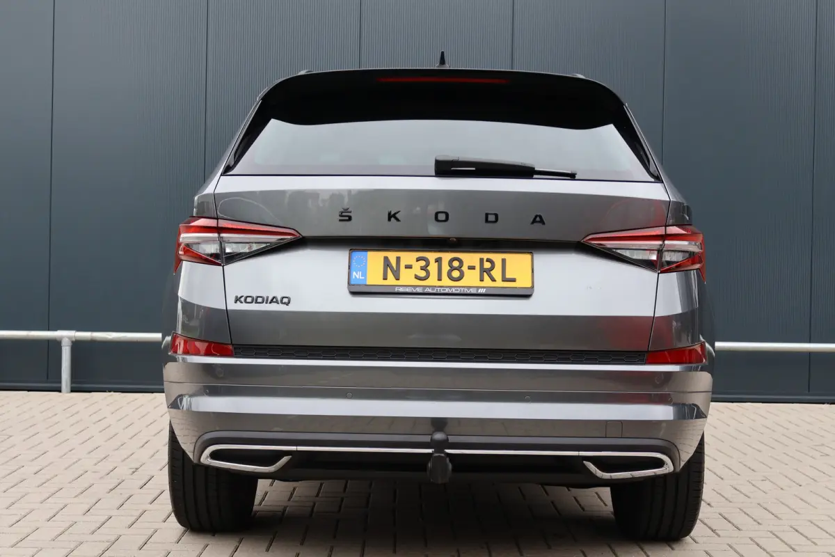 1.5 TSI Sportline Business 7p. | Trekhaak | Facelift | Camera | Virtual Cockpit | Adaptive Cruise | Stoelverwarming