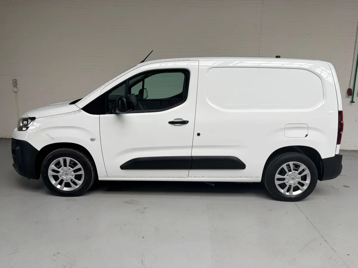 Servicewagen 1.5 BlueHDI 100pk euro61 L1H1 BOTT inrichting, Victron omvormer v230, Standkachel, RIJKLAARPRIJS!