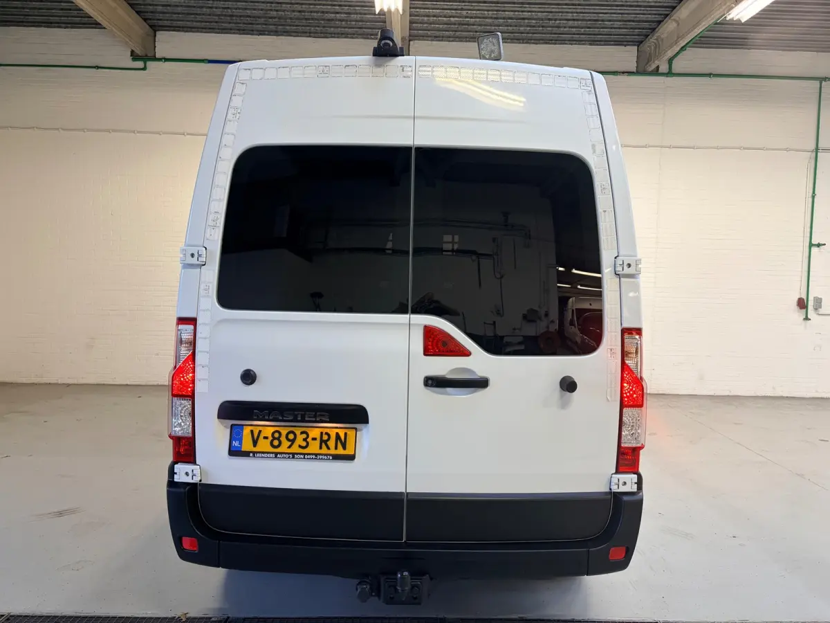 Servicewagen T35 2.3 dCi 145pk euro6 L2H2 BOTT Inrichting, Victron omvormer, Standkachel, Trekhaak, RIJKLAARPRIJS!