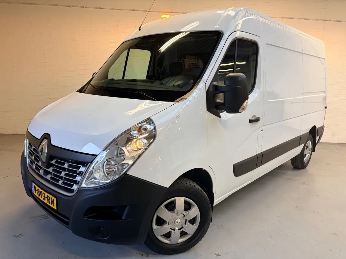 Servicewagen T35 2.3 dCi 145pk euro6 L2H2 BOTT Inrichting, Victron omvormer, Standkachel, Trekhaak, RIJKLAARPRIJS!