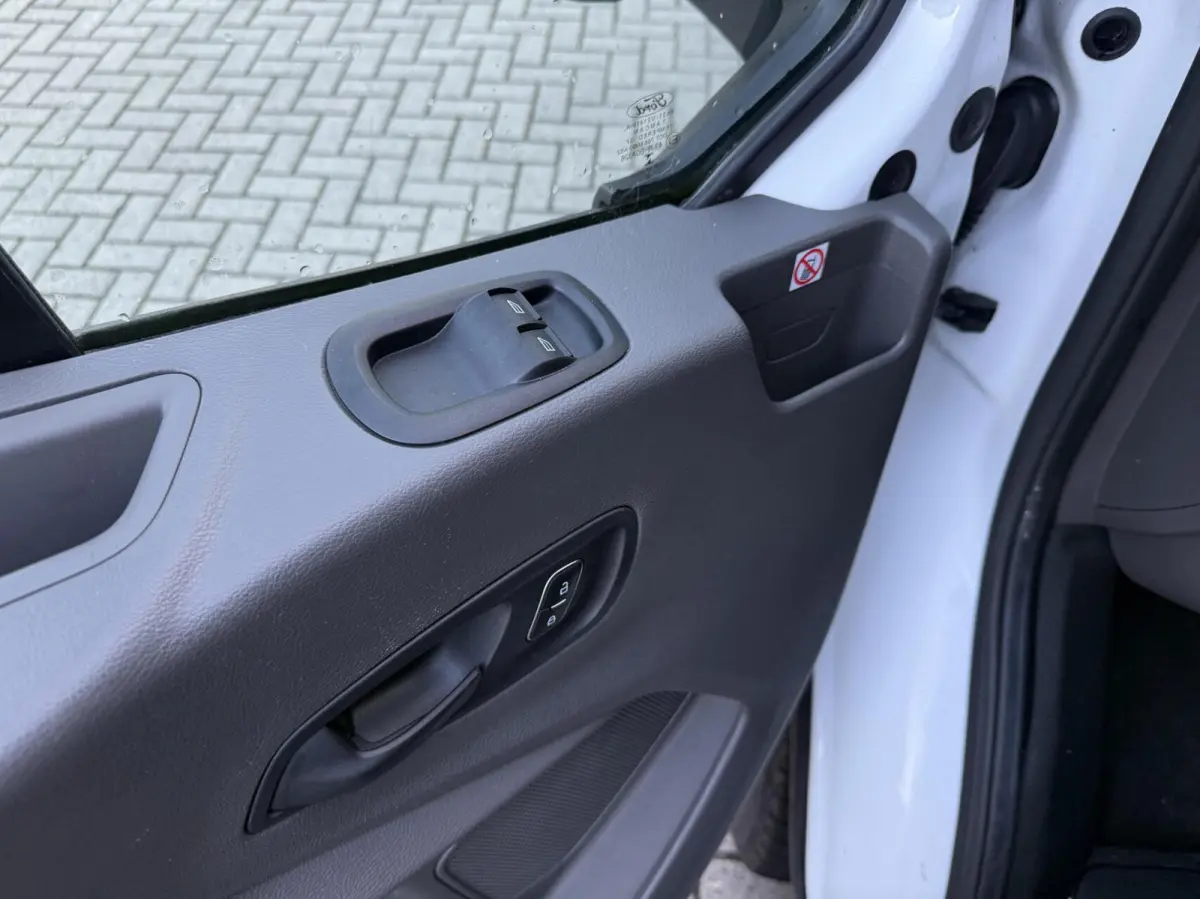 310 2.0 TDCI L2 DC 7 Pers.Airco Trekhaak 2800Kg