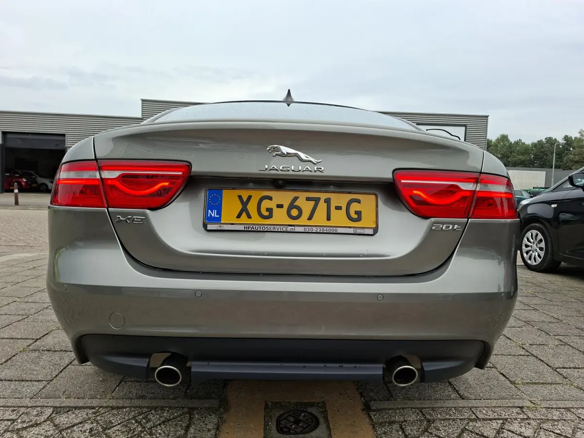 2.0t R-Sport COMPLEET JAGUAR DEALER ONDERHOUDEN! Origineel NL Auto