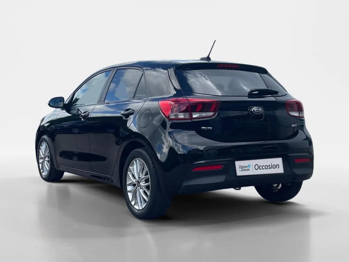 1.0 TGDI DynamicLine | Navigatie | Keyless | Cruise control | Apple Carplay/Android Auto
