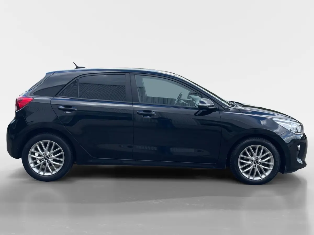 1.0 TGDI DynamicLine | Navigatie | Keyless | Cruise control | Apple Carplay/Android Auto