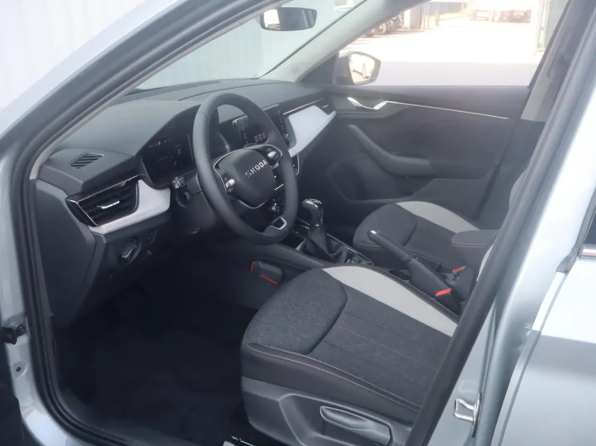 1.0 TSI 115pk DSG Business Edition | Trekhaak | Winter Pakket | 17" Velgen