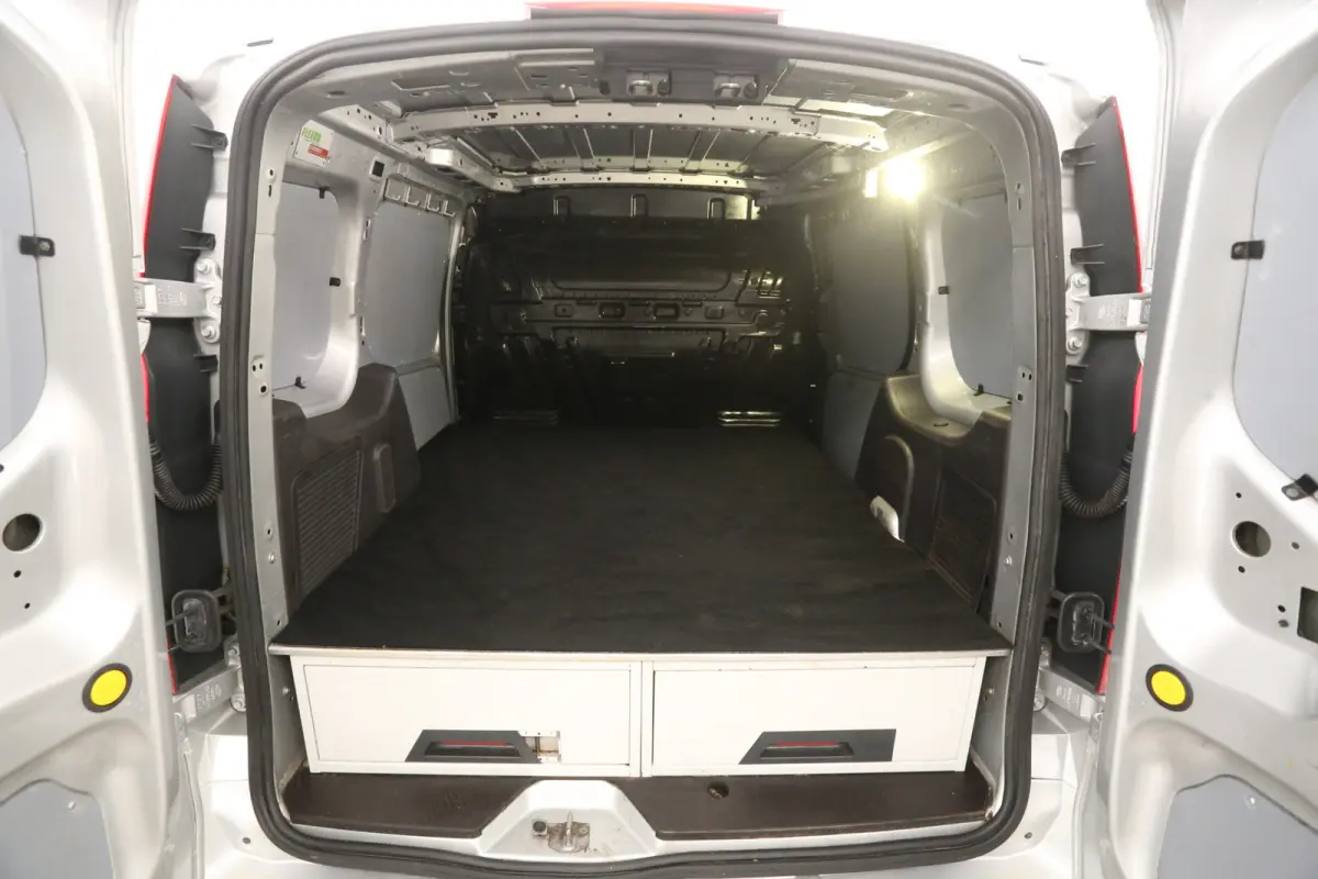 1.5 TDCI Sport | 3 Zits | Airco |  Cruise | Camera | Navi | Trekhaak | Parkeersens.