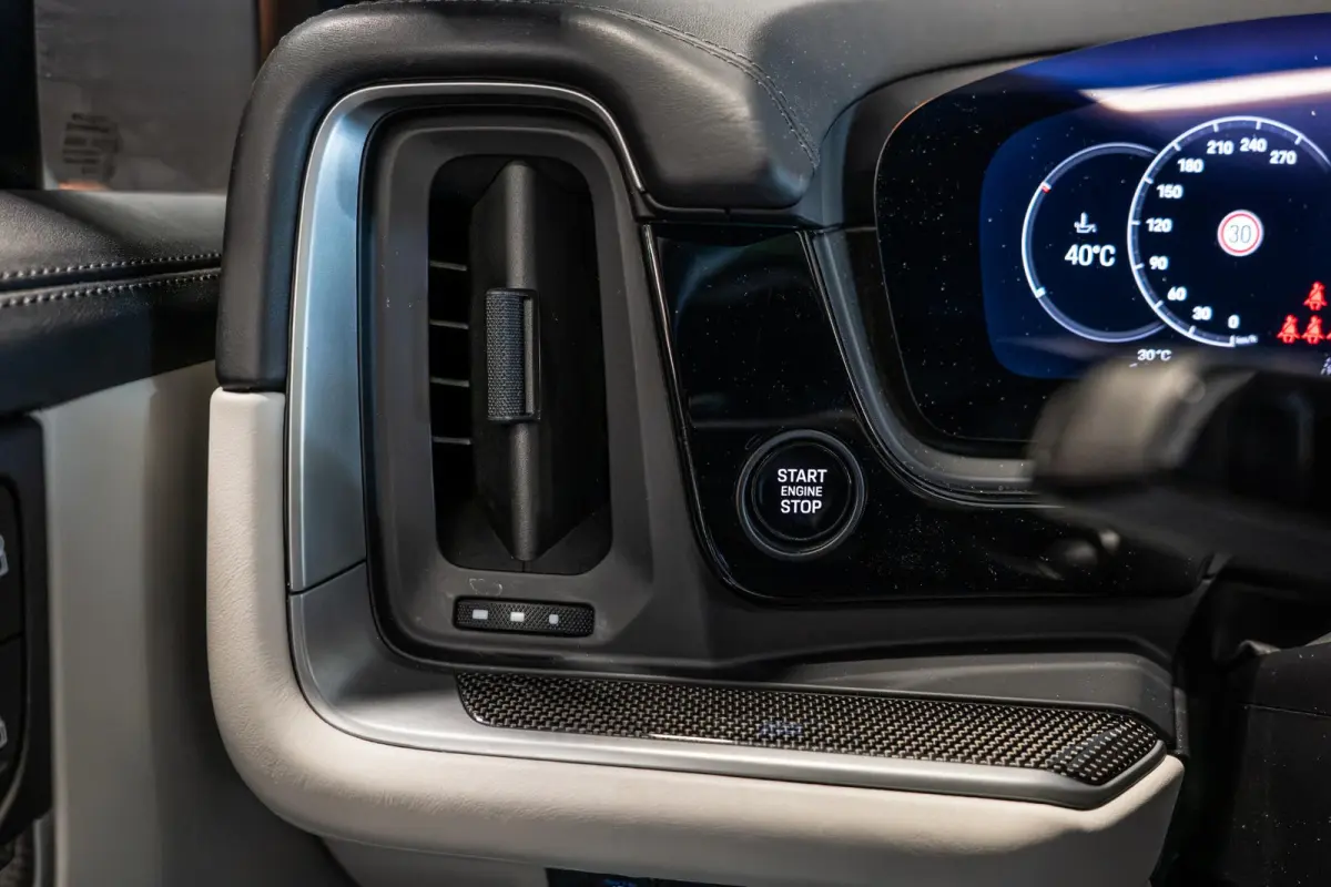 3.0 E-Hybrid Black Edition Achterasbesturing | Stoelventilatie V+A | Passenger Display | Race-Tex