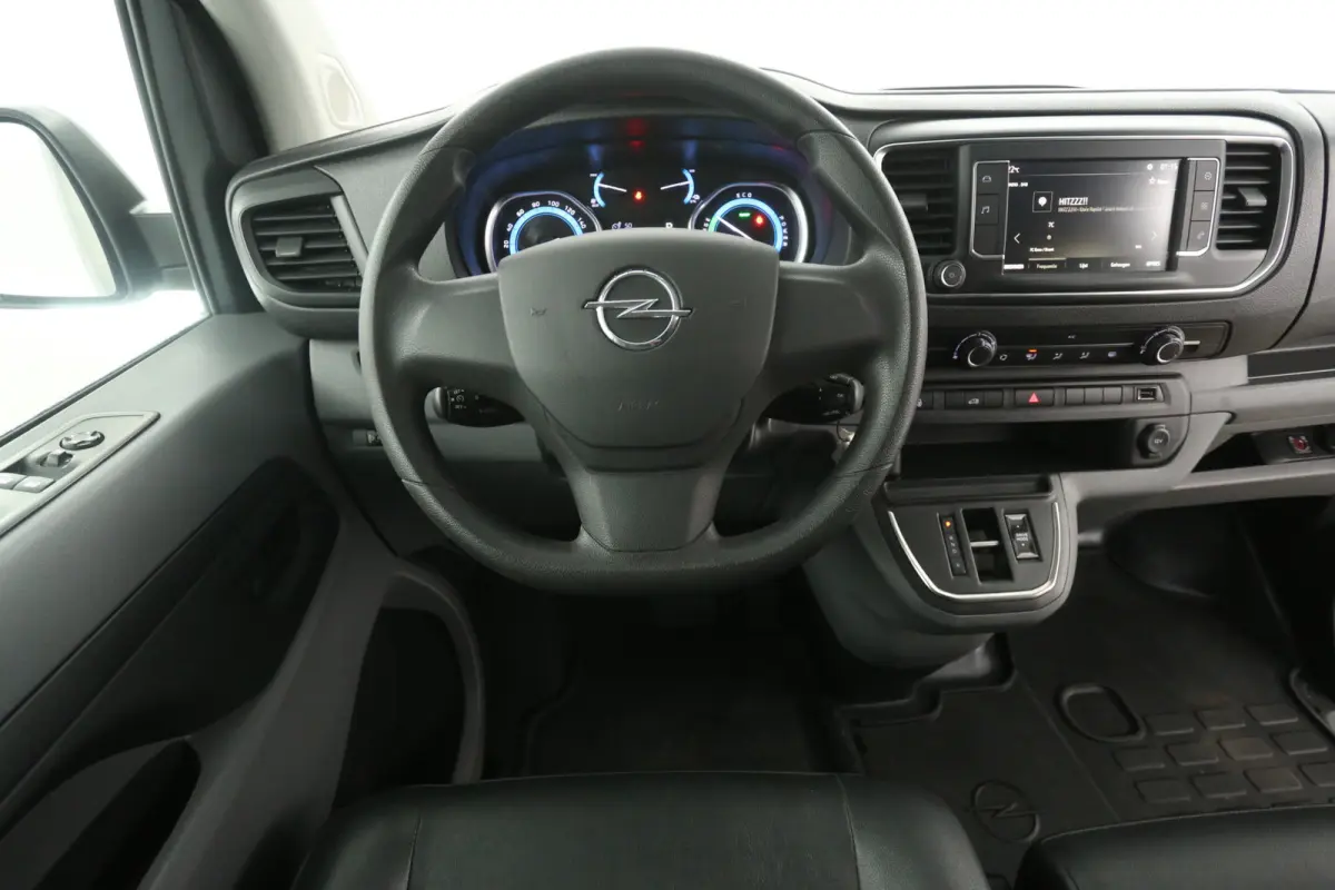 Elektrisch L2H1 75 kWh Long Range | Snelladen | Airco | Camera | Cruise | 3 Zits | Carplay