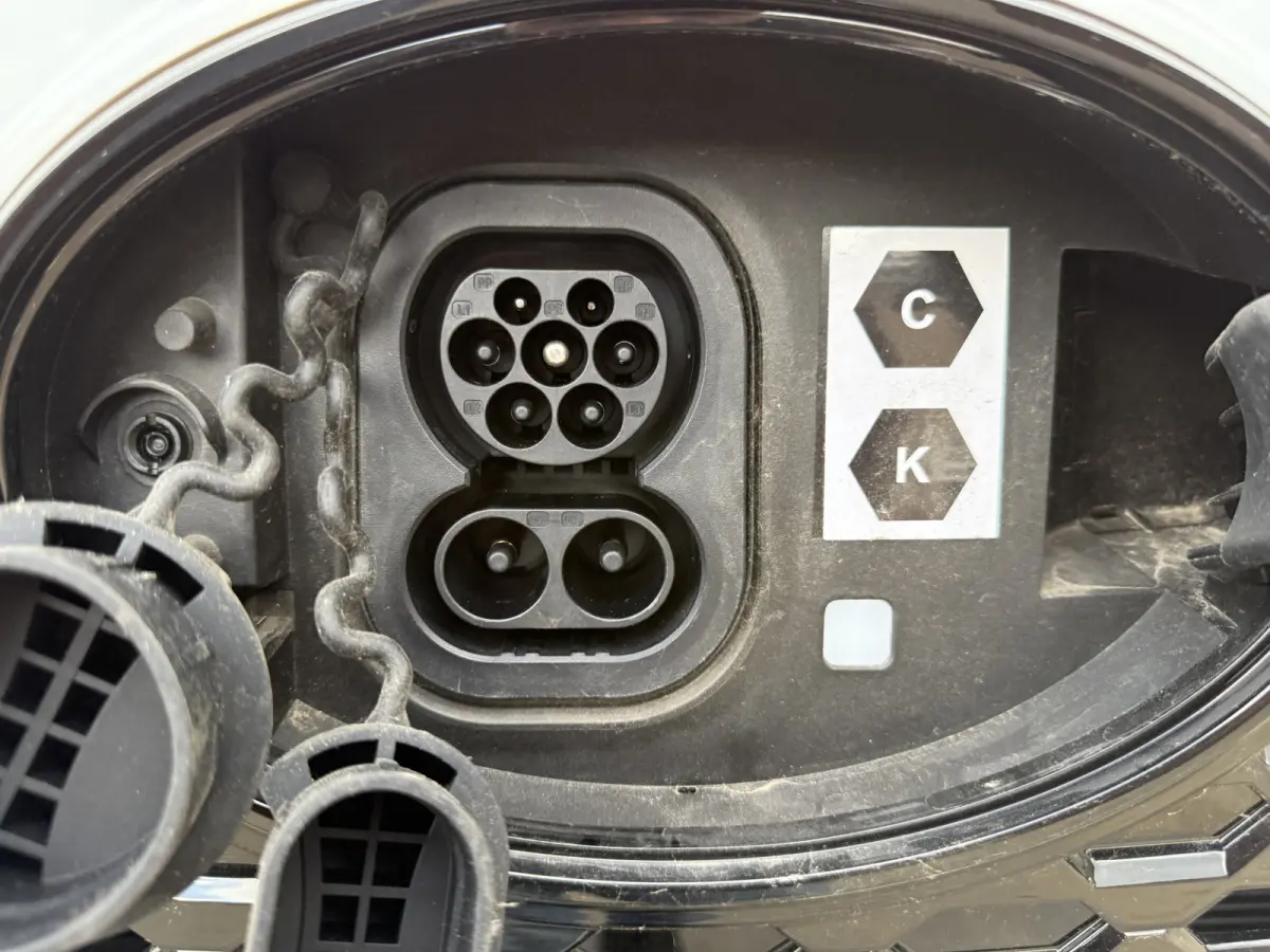 65kWh 204PK Elektrisch! 171km WLTP Elektrische Bakwagen Achterdeuren Airco ACC Carplay Camera Parkeersensoren Voor Meubelbak Koffer