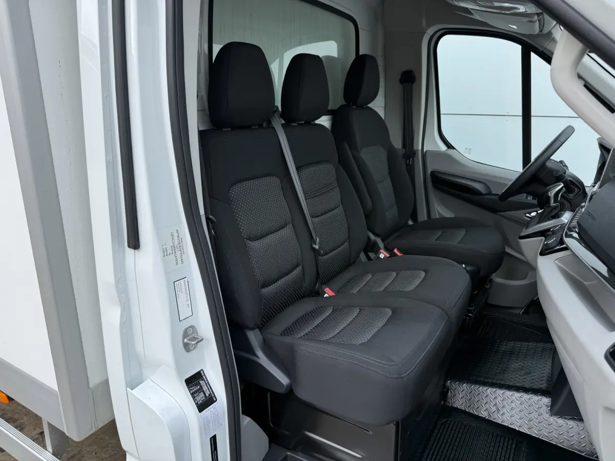 65kWh 204PK Elektrisch! 171km WLTP Elektrische Bakwagen Achterdeuren Airco ACC Carplay Camera Parkeersensoren Voor Meubelbak Koffer