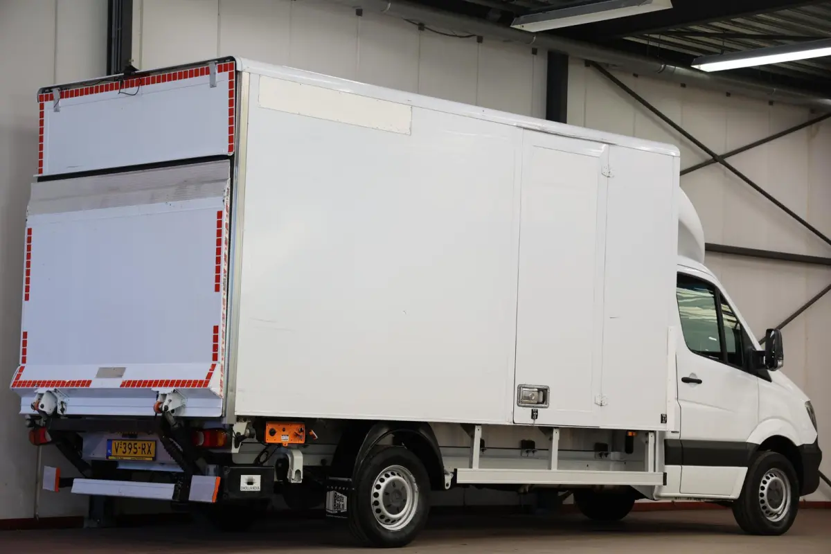 314 2.2 CDI BAKWAGEN BOX LAADKLEP