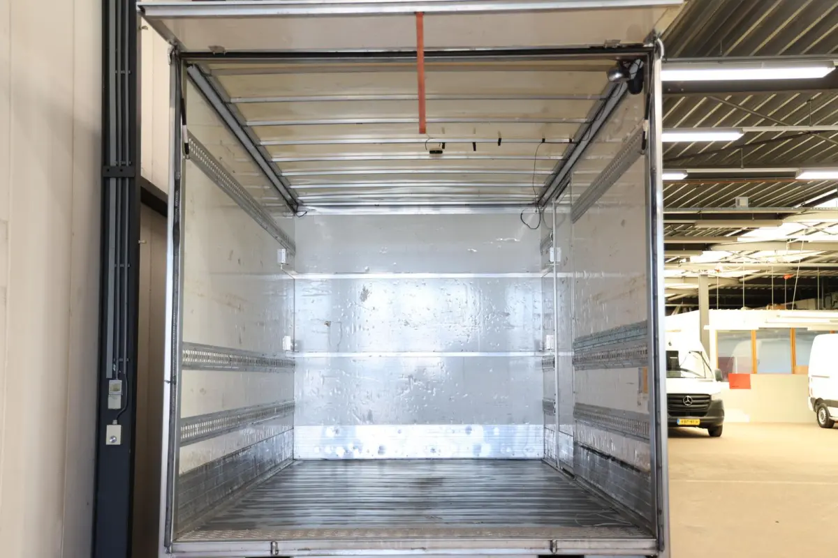 314 2.2 CDI BAKWAGEN BOX LAADKLEP