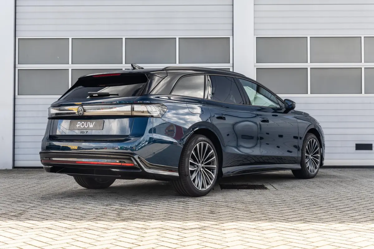 Limited Edition Plus 286pk 77 kWh | Velgen 20'' | Trekhaak Inklapbaar