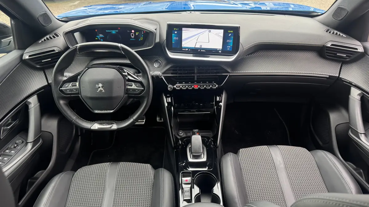50KWH 136PK GT-LINE AUTOMAAT SOH 88% / NAVI / LEDER / CLIMA / PDC / 17" LMV / CAMERA / KEYLESS / FULL-LED / FULL OPTIONS !!